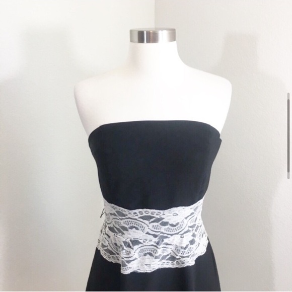 Ruby Rox black lace strapless dress - Picture 3 of 8